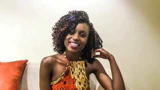 Mosolygós néger csinibaba pov castingon keményen megszexelve