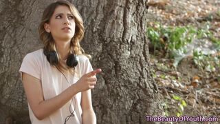 Alexa Grace zsenge vaginája forrón dörzsölődik lesbi szerelmében