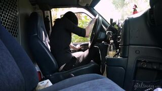 Nikki felfedez shyla piszkos titkát