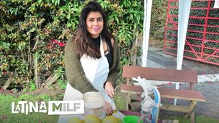 Carmen Lara éhes milf muffja kap mély baszást forró felvétel és döngölés közben