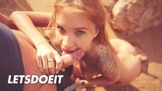 Angel Piaff szöszi csábítója zsíros cerkát szopogatóan a tengerparton