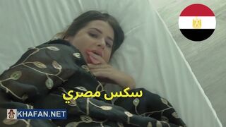 Arab milf gigászi ánuszát megkúrelja egy amatőr pov-ban