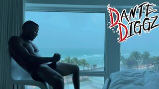 Kora Reggeli bazinagy pénisz játék egy hurrikán közepén south beach-en