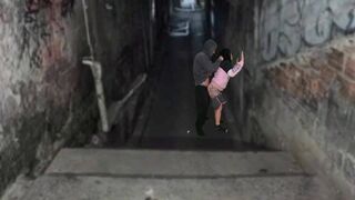 Néger repedtsarkú keményen megrakva a favela domb urával a funk tánc után
